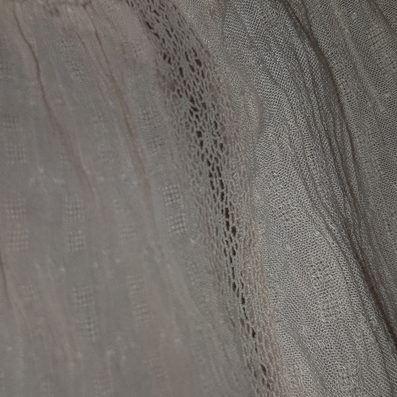 American Eagle  Lace shirt - Picture 4 of 4